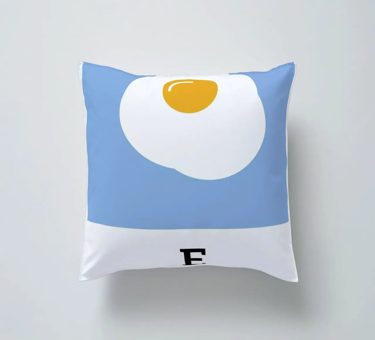 „The Food Alphabet“ - E like Egg cuscino da BLAEK Design Studio