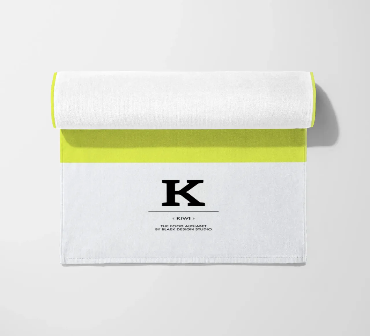 „The Food Alphabet“ - K like Kiwi telo mare da BLAEK Design Studio