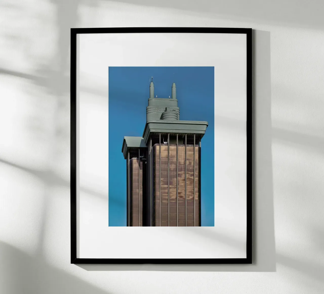 Torre colon poster con telaio in plastica da Michael Belhadi