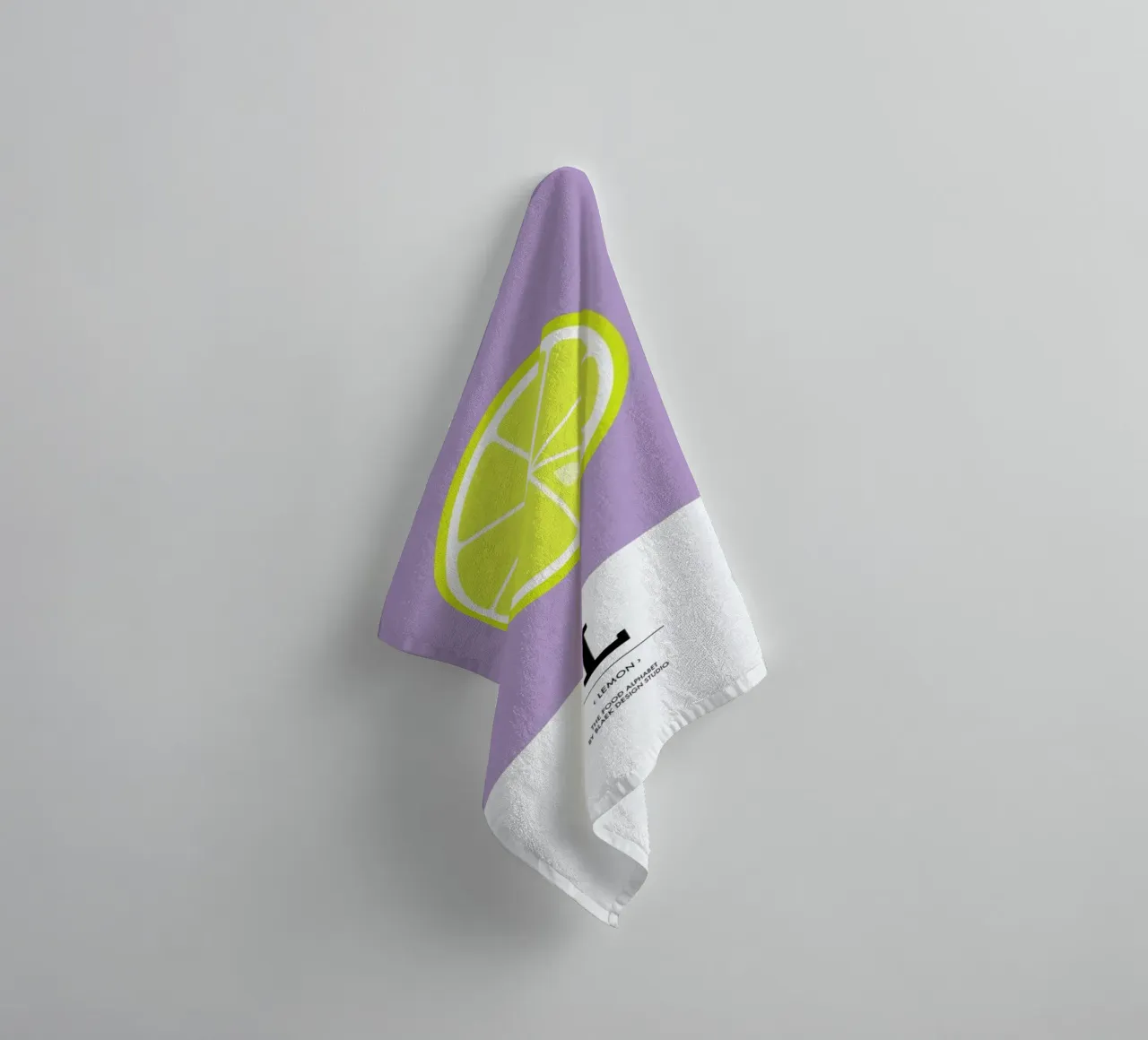 „The Food Alphabet“ - L like Lemon asciugamano da bagno da BLAEK Design Studio