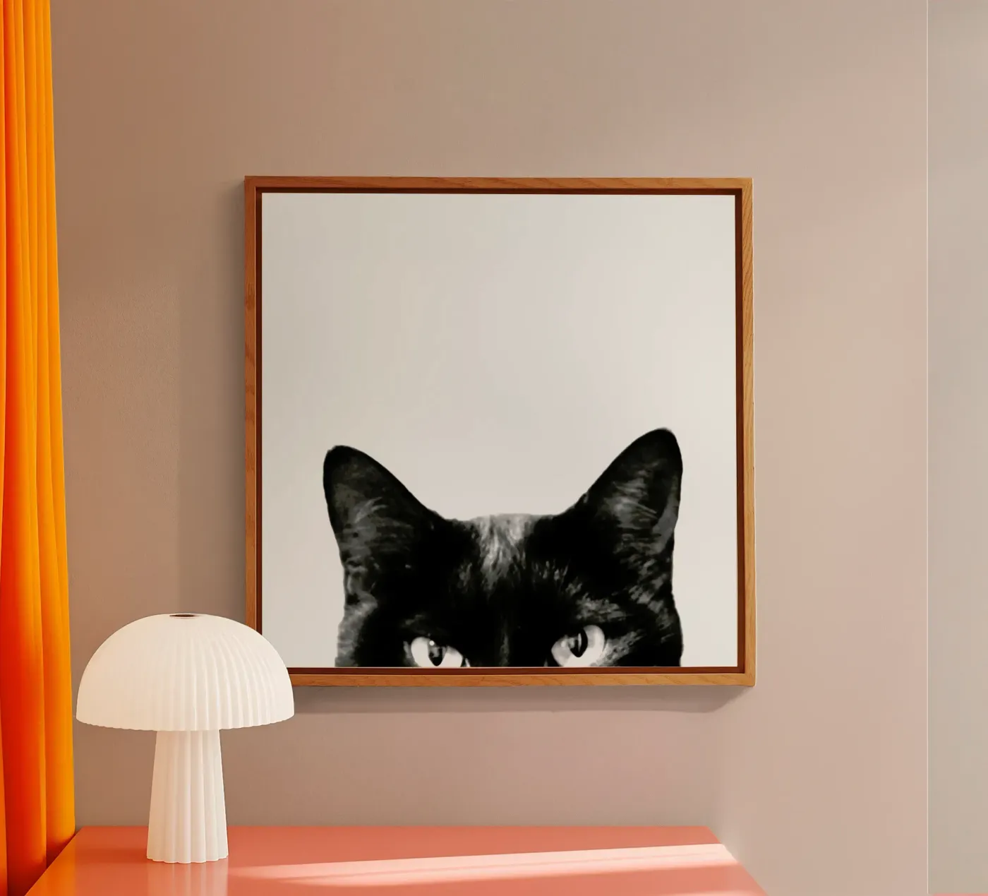 Gatto nero plexiglass da Victoria Frost