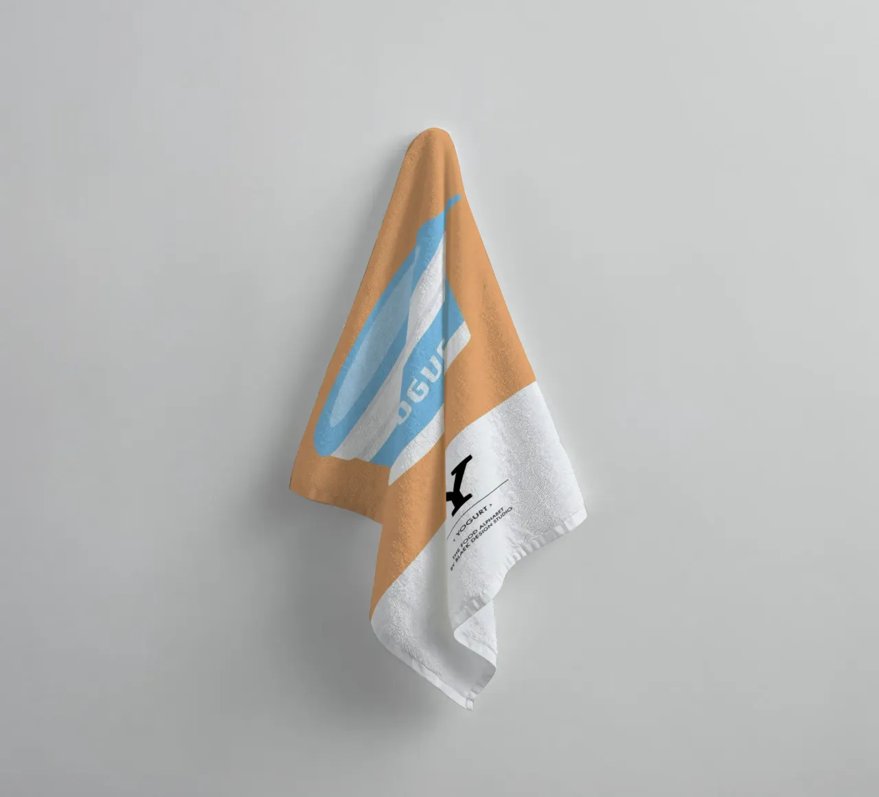 „The Food Alphabet“ - Y like Yogurt asciugamano da bagno da BLAEK Design Studio