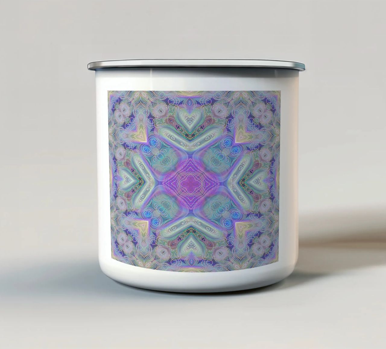 Caleidoscopio di colori vivaci, linee e contorni ordinati tazza in smalto da Gürsel Yesil Digital Art