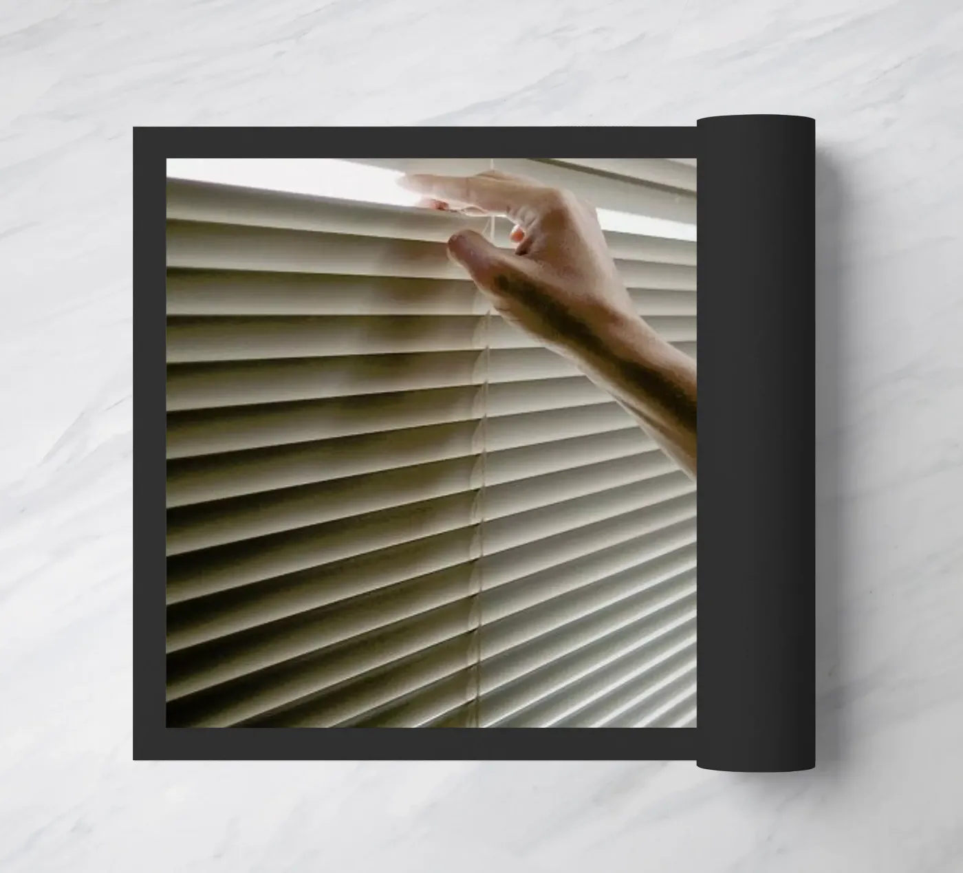 Window Blinds deurmat van Chris Abatzis