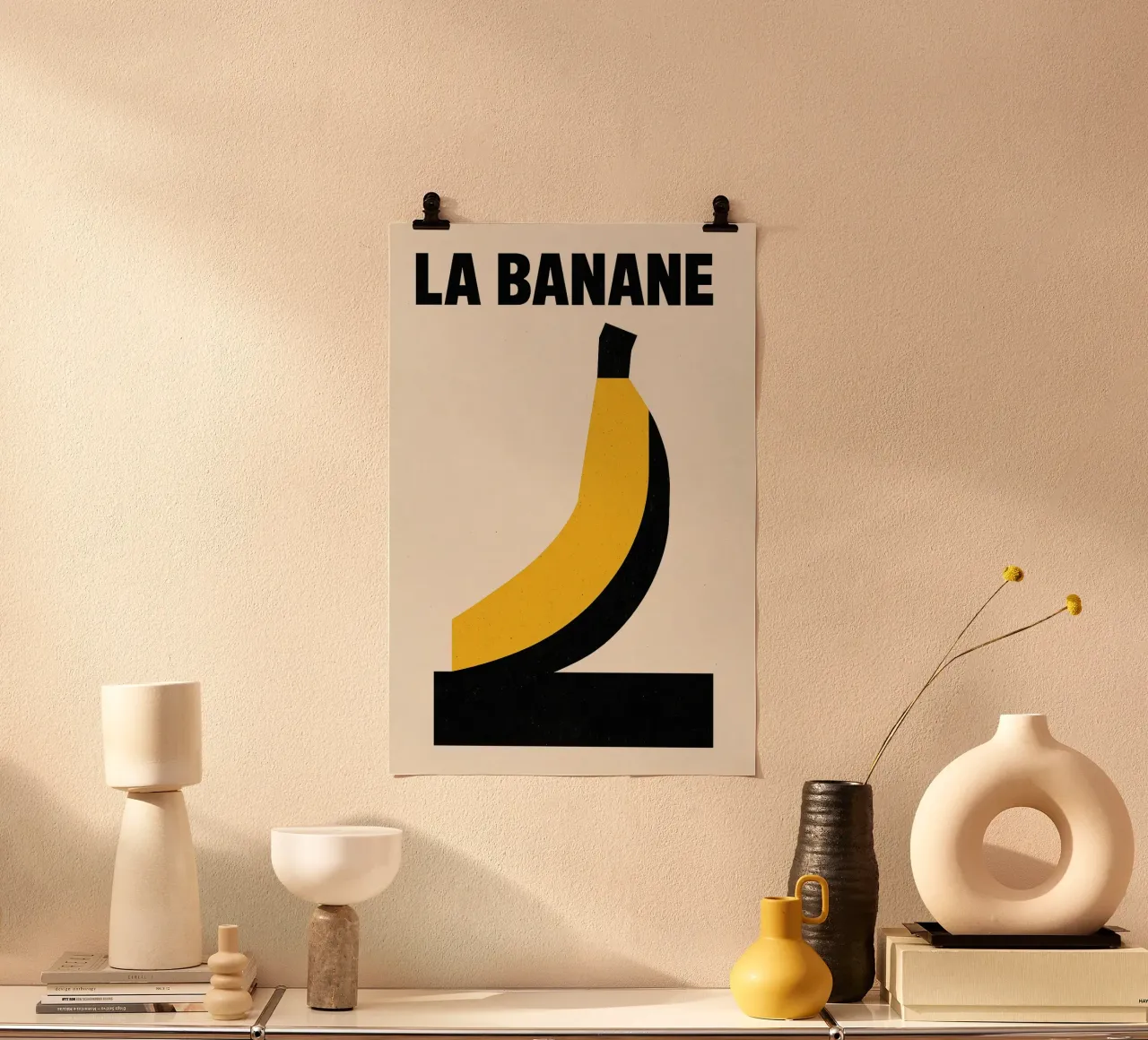 La Banane - The pop icon poster with wooden frame by Pop and Fruits - Affiches & posters