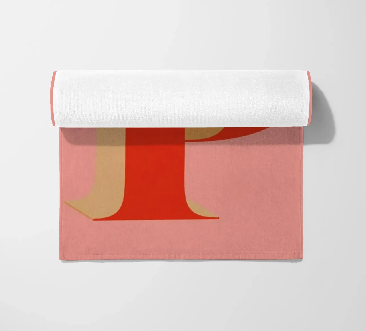 Red P toalla de playa de daylight design studio