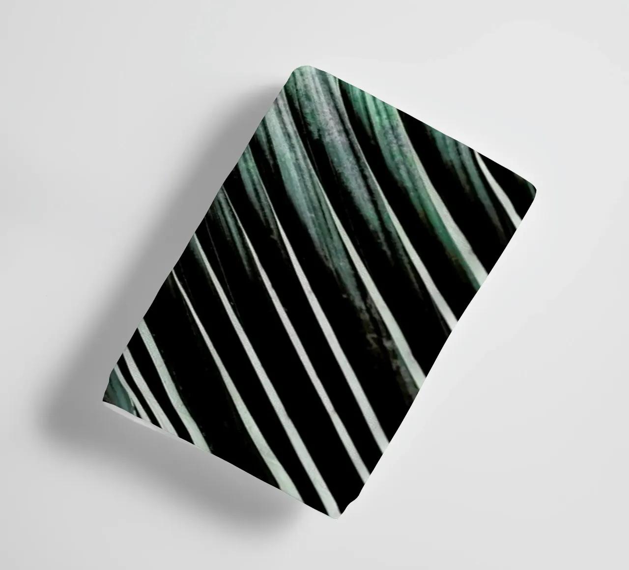 Curved Palm asciugamano da bagno da Flora & Fauna