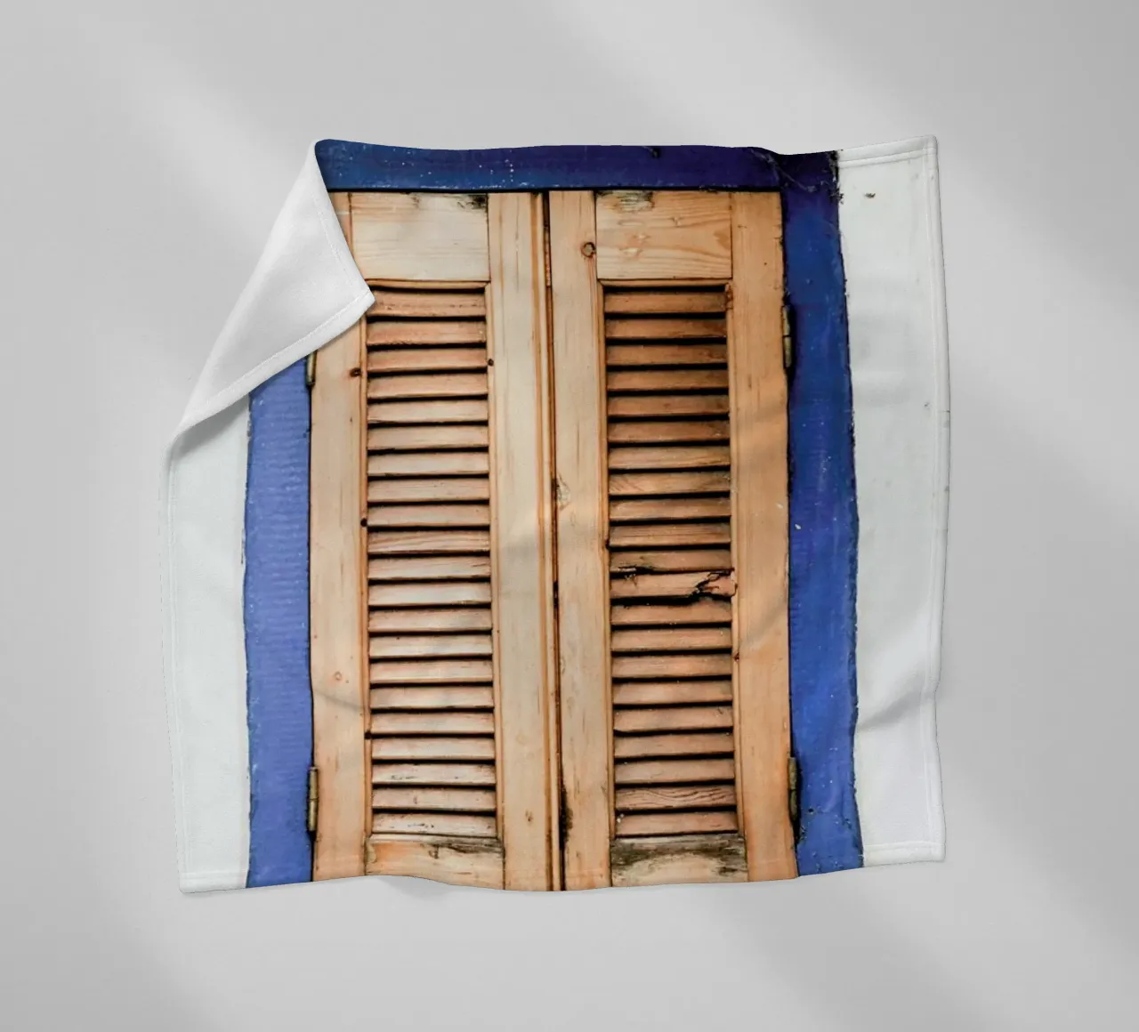 Minimalist Window Architecture coperta in pile da Babett Schultze
