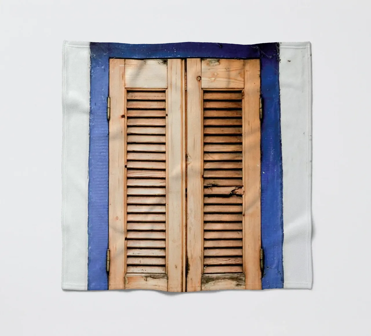 Minimalist Window Architecture coperta in pile da Babett Schultze