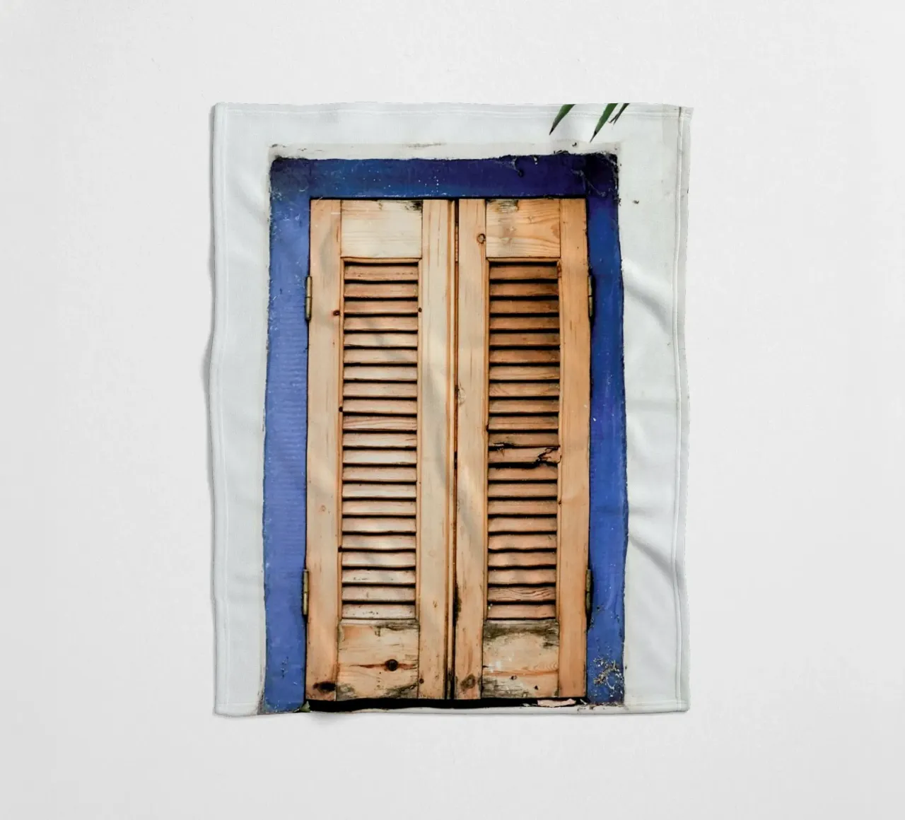 Minimalist Window Architecture coperta in pile da Babett Schultze