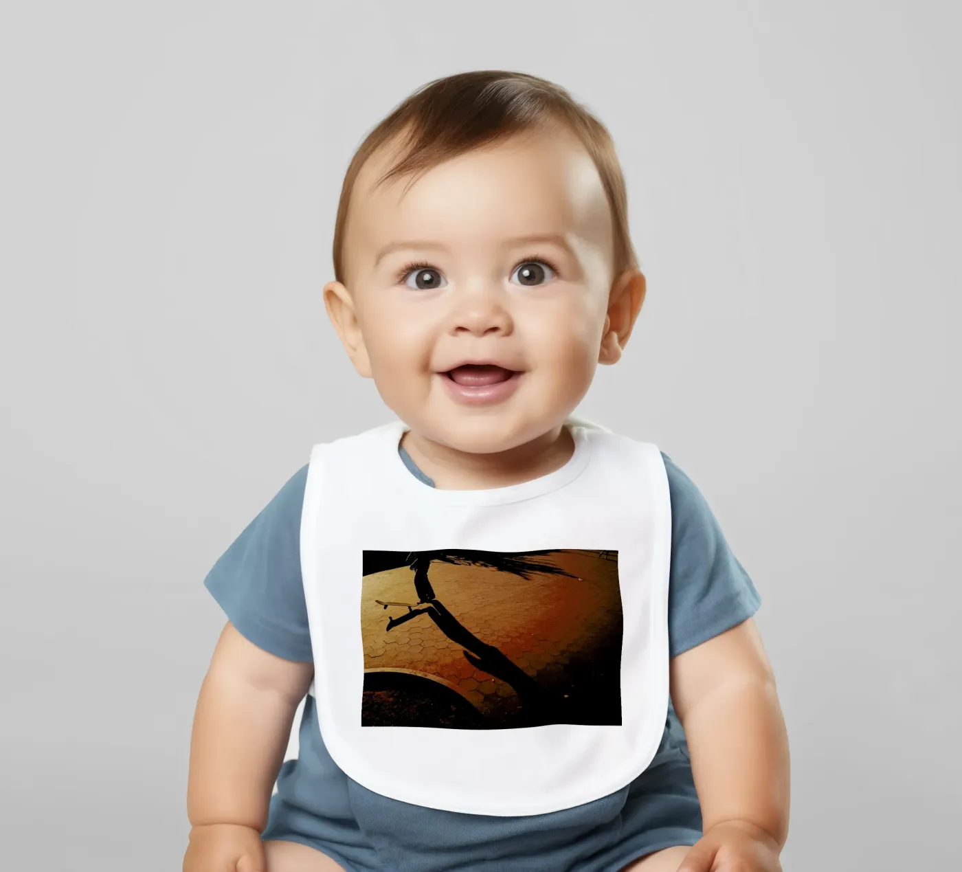 Orange Babylätzchen von Philipp Reinhard