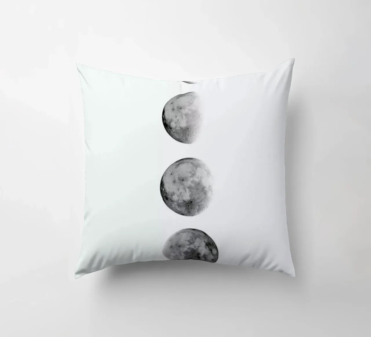 Phases of the Moon cuscino da daylight design studio