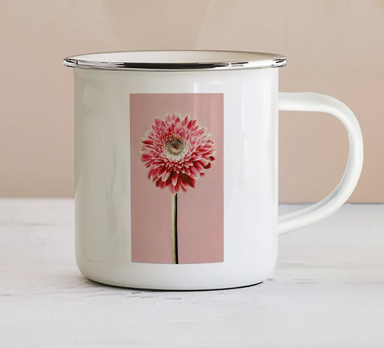 Red Barberton Daisy tazza in smalto da Flora & Fauna