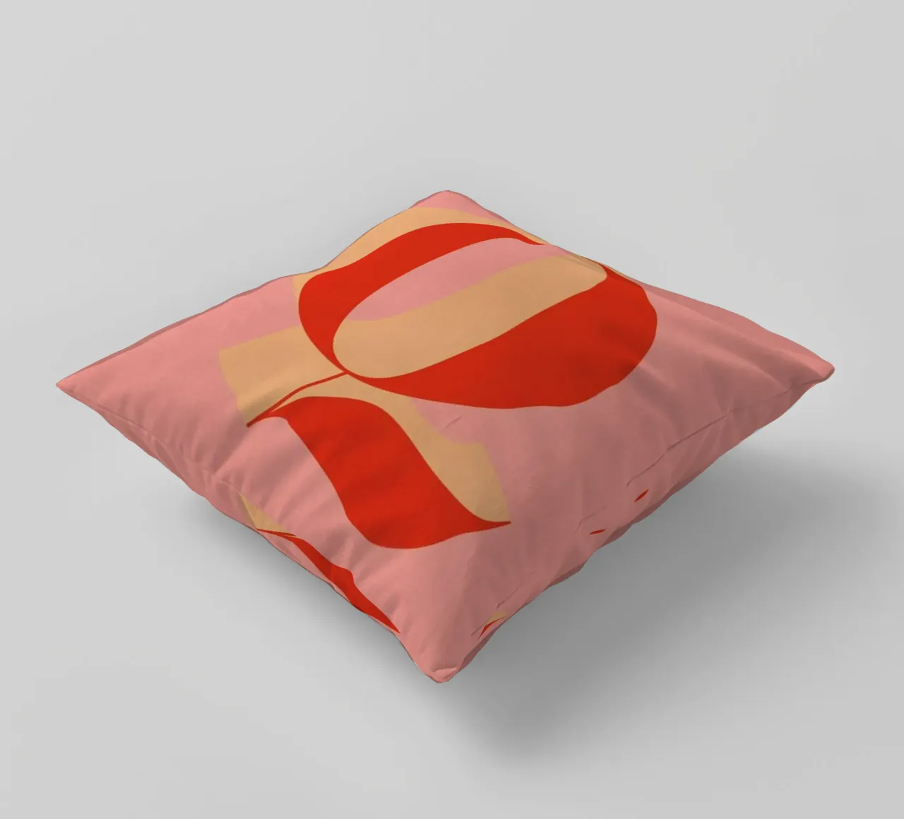 Red Q cuscino da daylight design studio