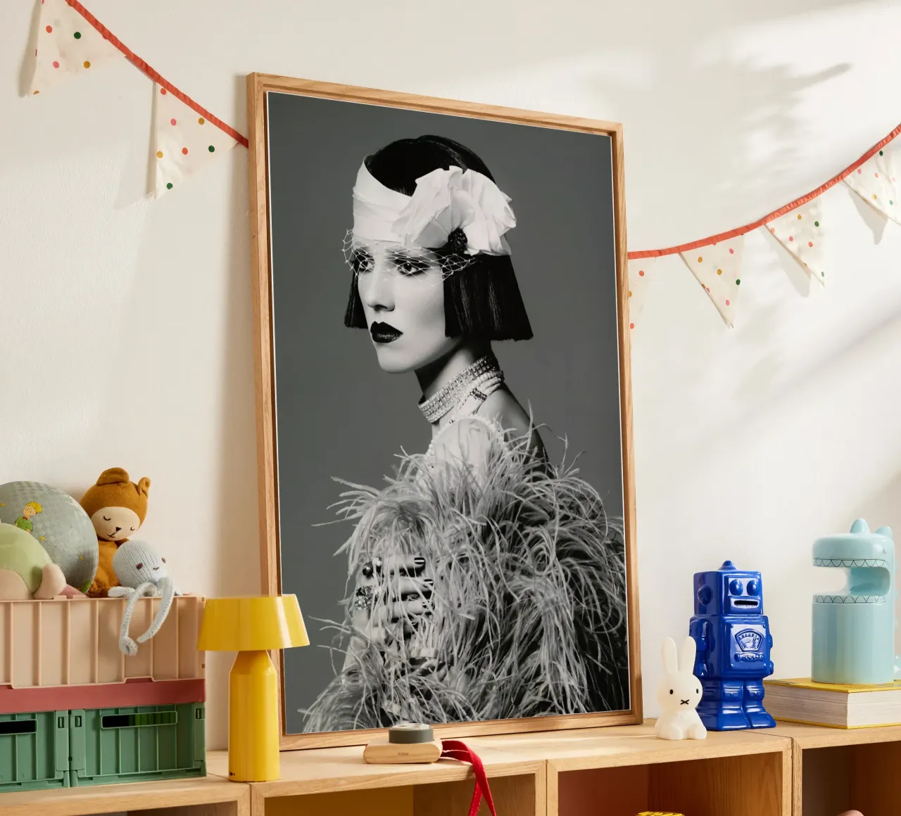 Feathers I plexiglass da Runway Collective