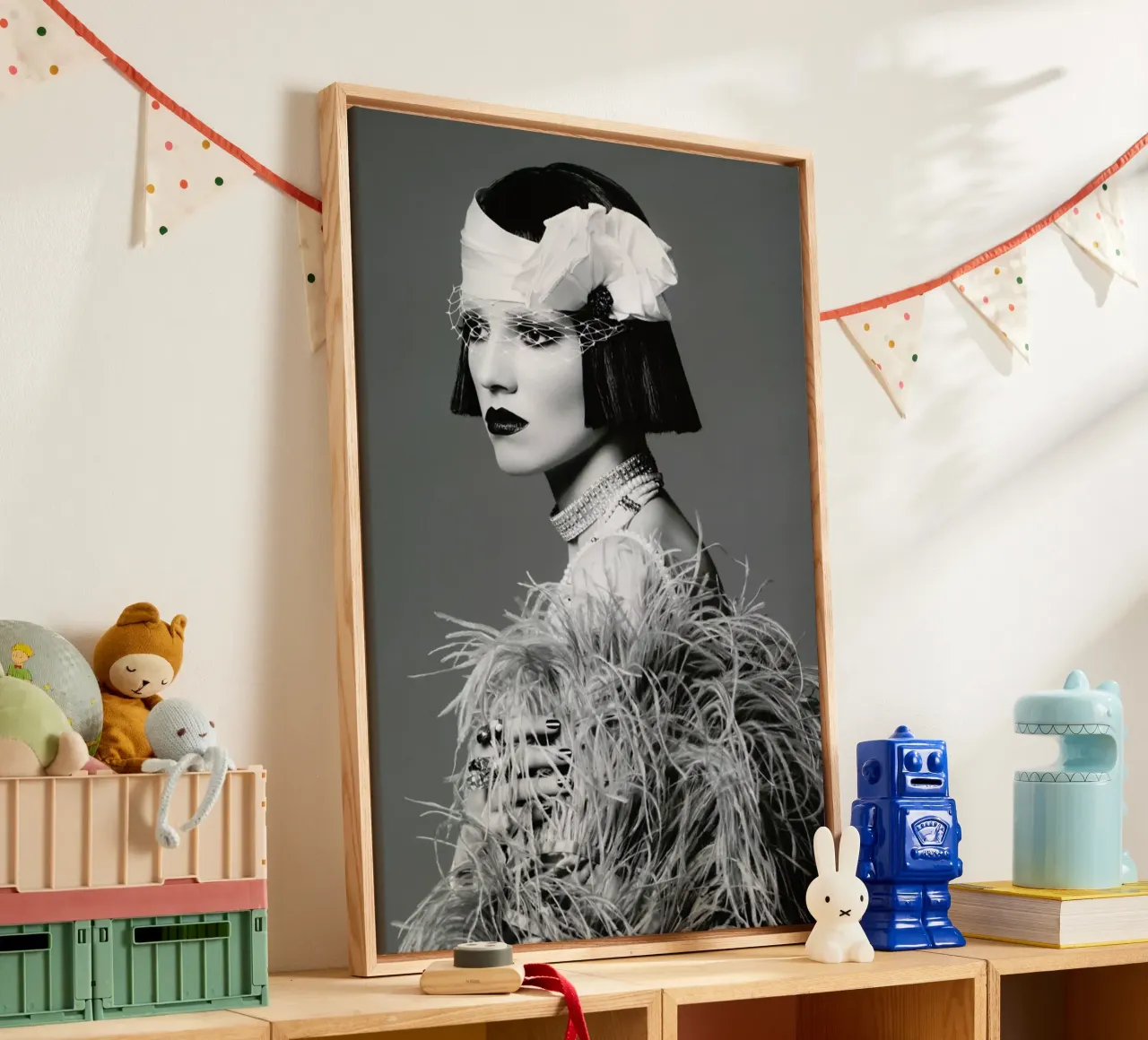 Feathers I tela con Cornice a cassetta da Runway Collective