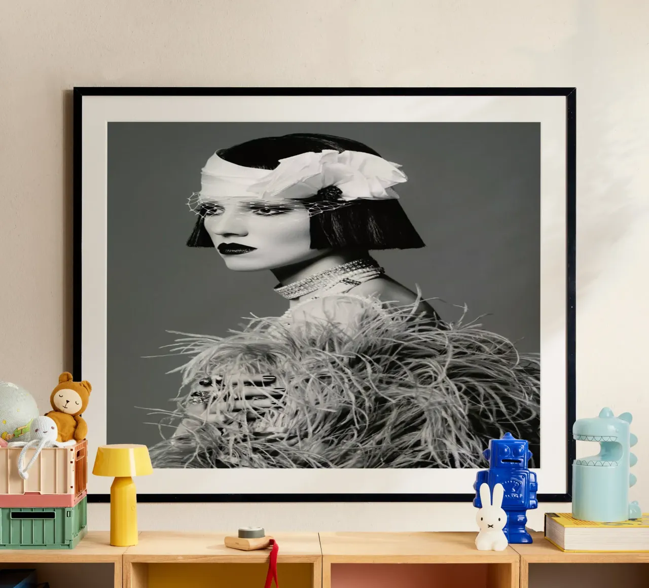 Feathers I poster da Runway Collective