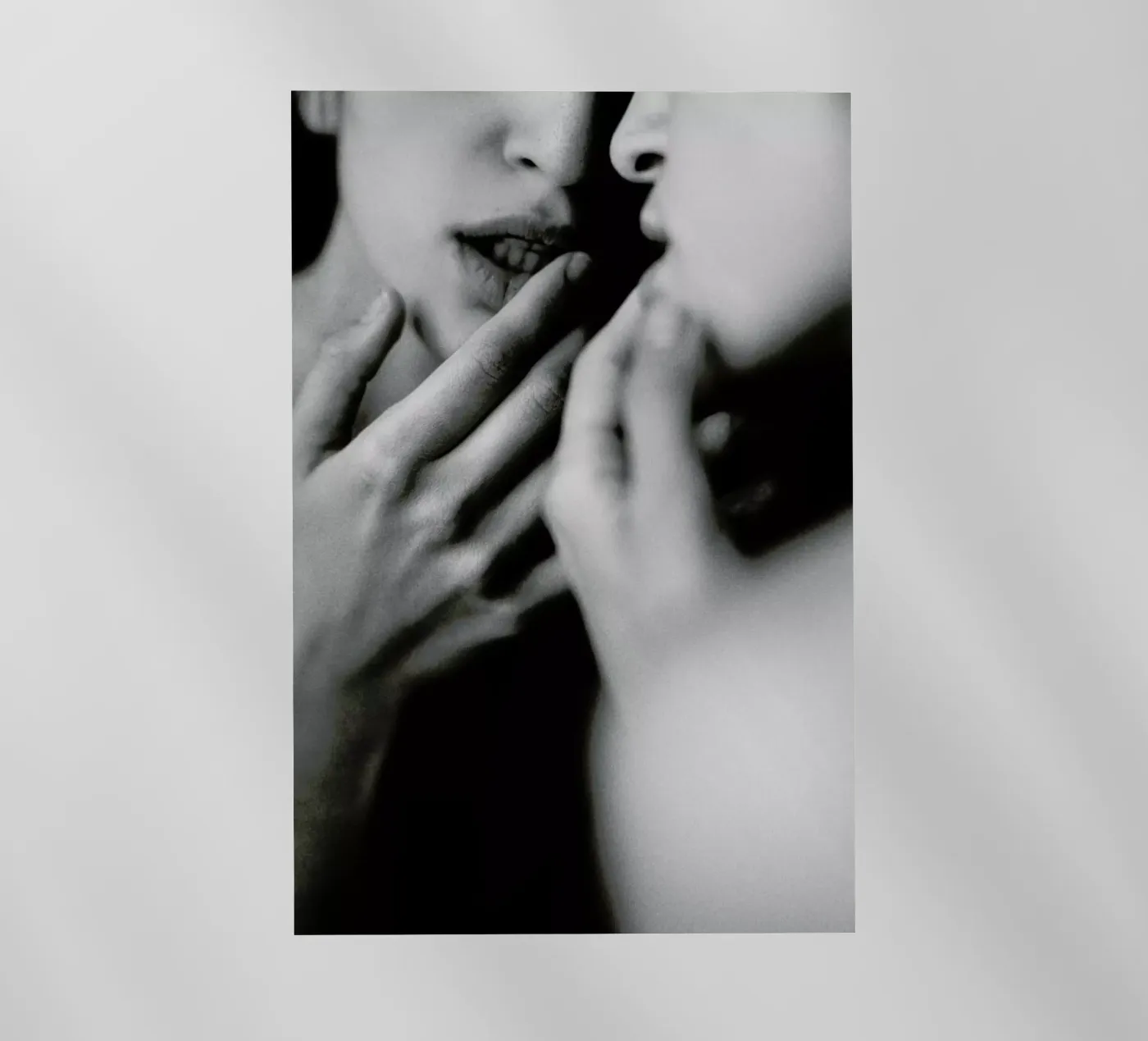 Lust pellicola backlit da Runway Collective