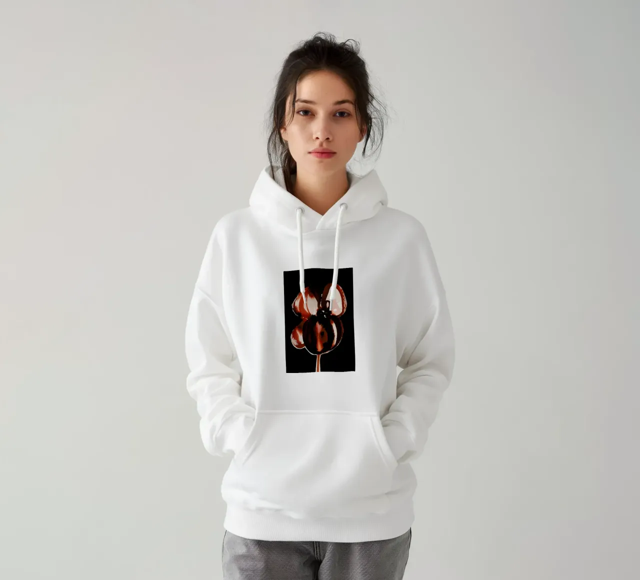 Tulip felpa con cappuccio da Ekaterina Koroleva