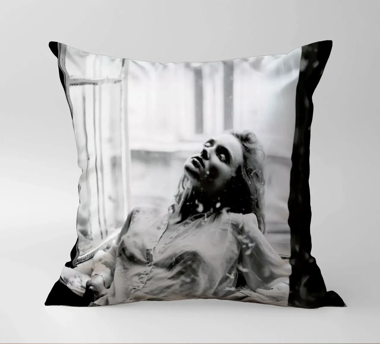 Reclining cuscino da Runway Collective