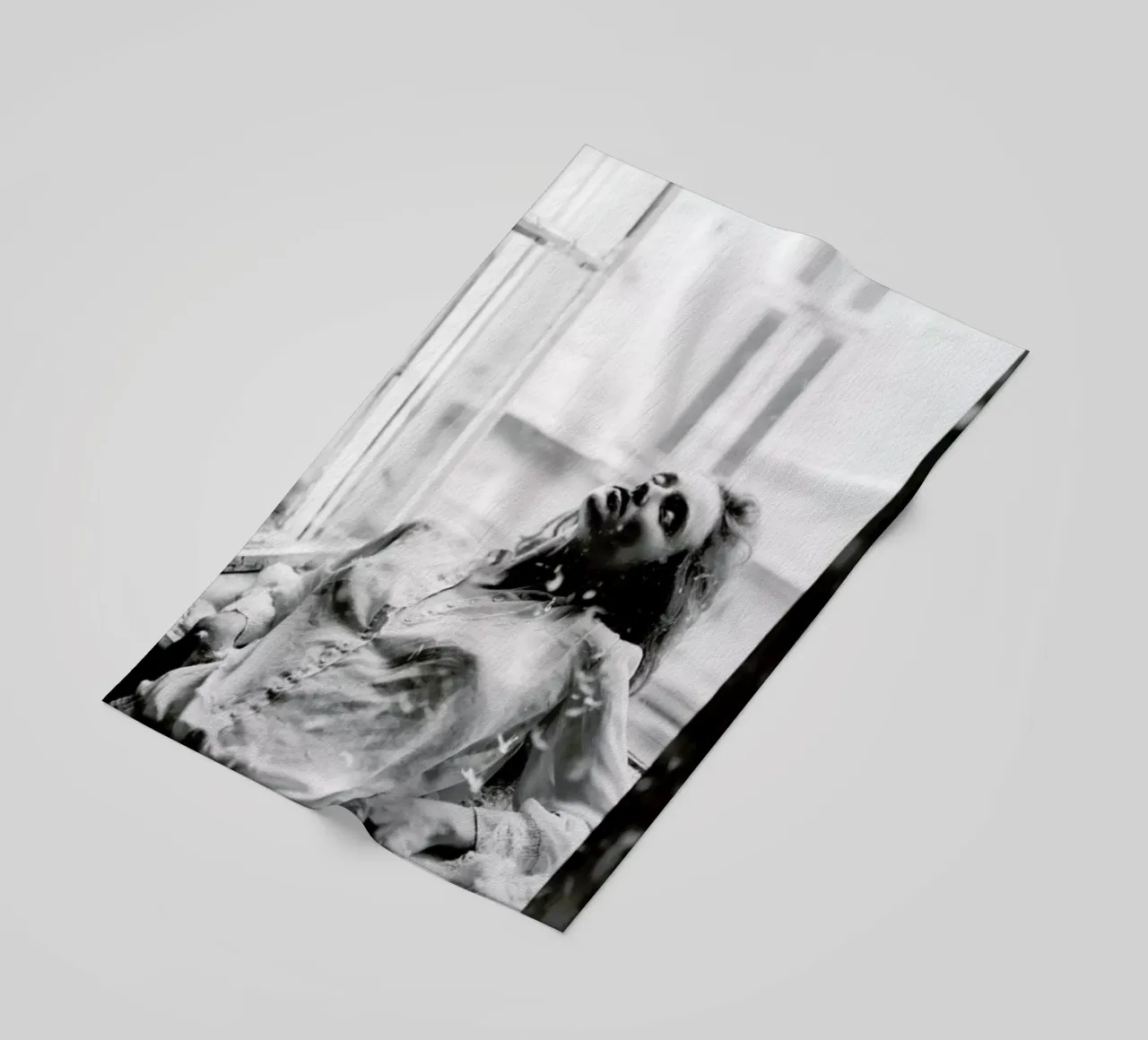 Reclining telo mare da Runway Collective