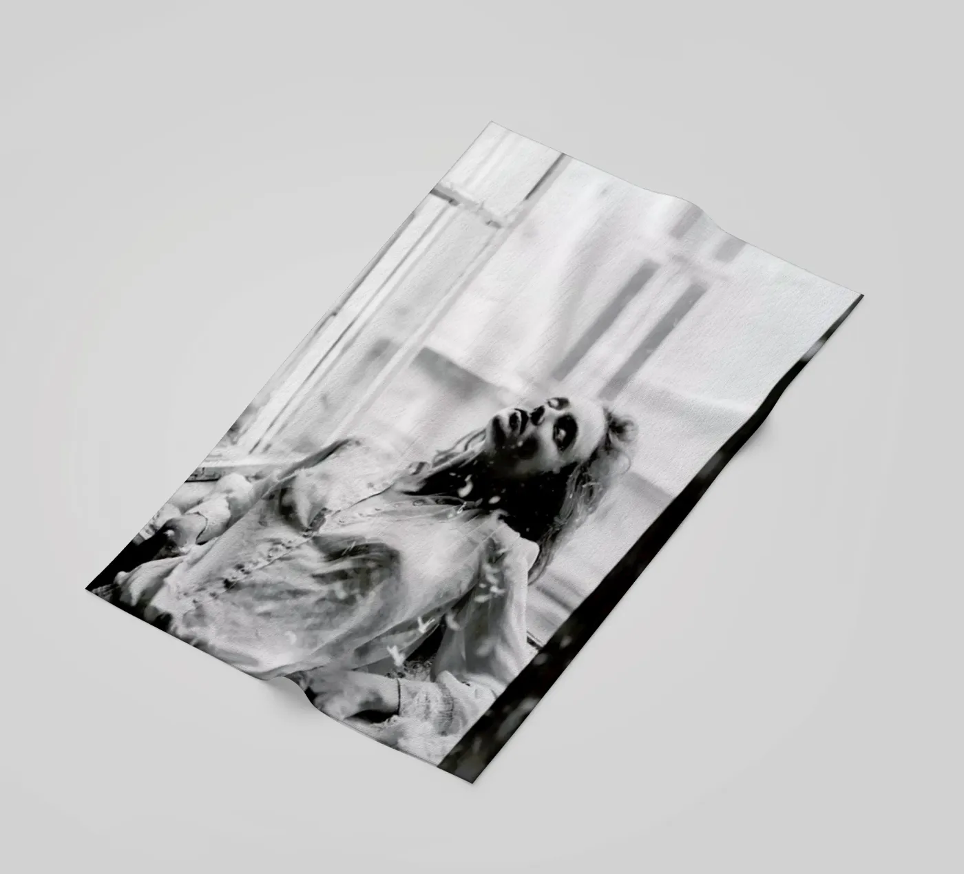 Reclining telo mare da Runway Collective