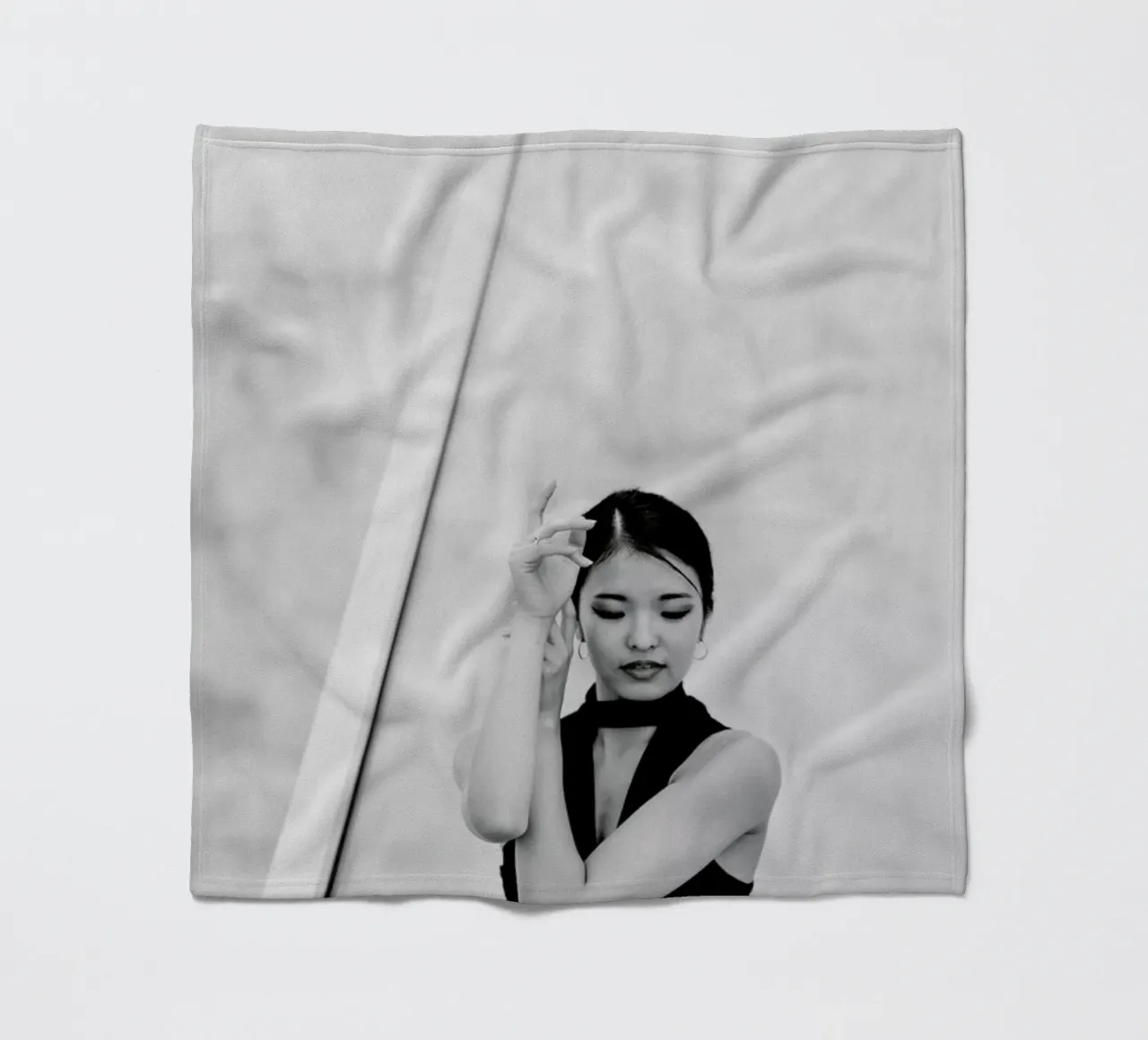 Ballet Fleecedecke von Runway Collective