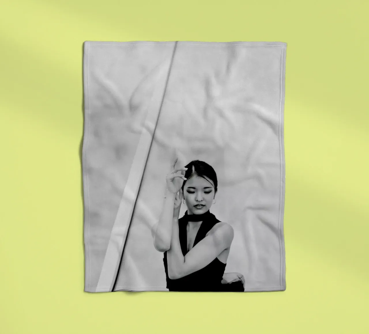 Ballet Fleecedecke von Runway Collective