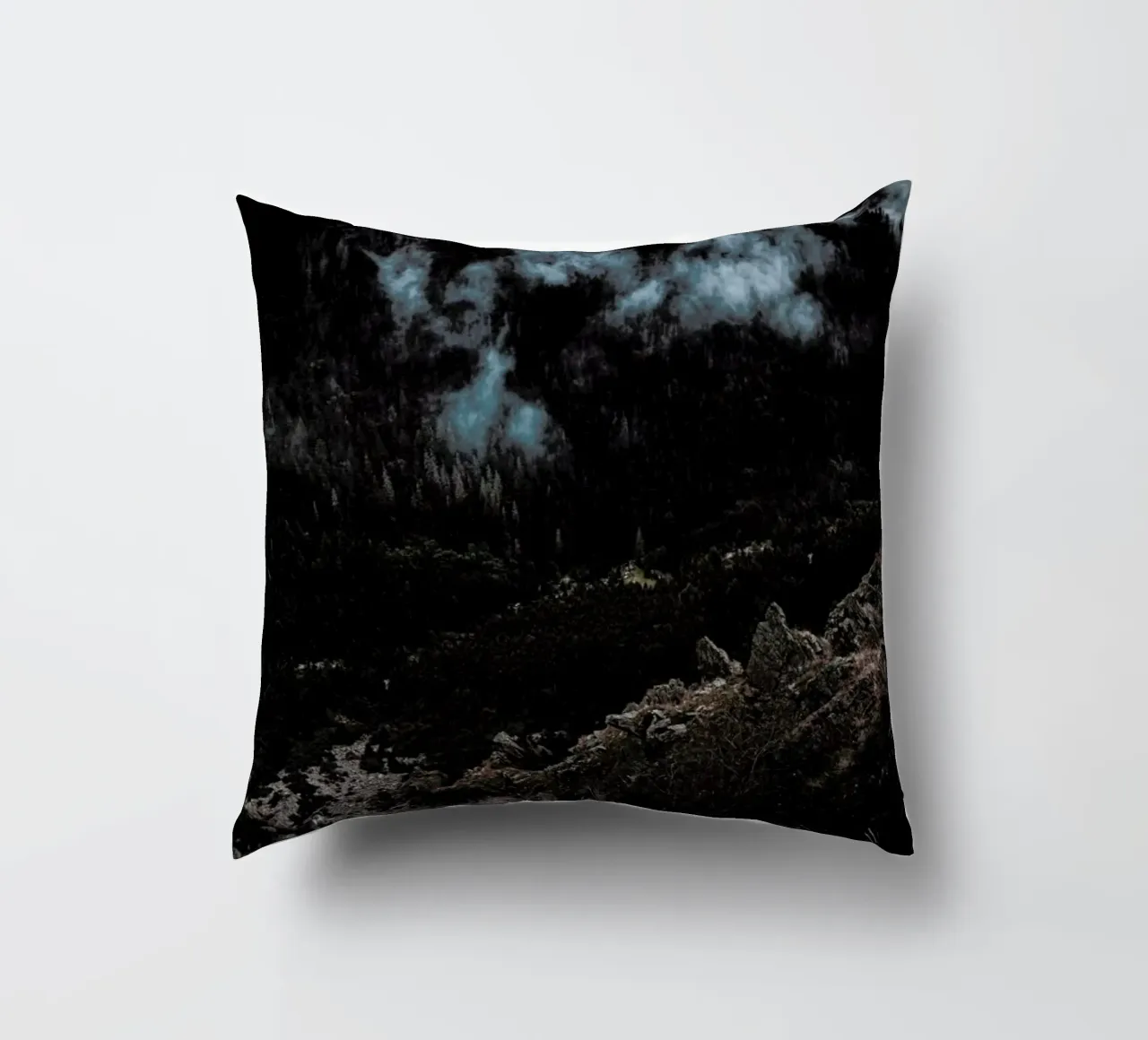 Trees and Clouds cuscino da Sebastian Hilgetag