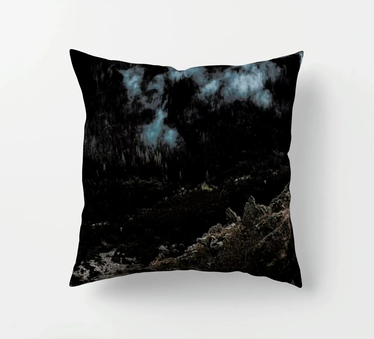 Trees and Clouds cuscino da Sebastian Hilgetag