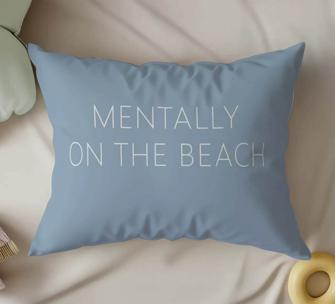 Mentally On The Beach cuscino da Ayleen
