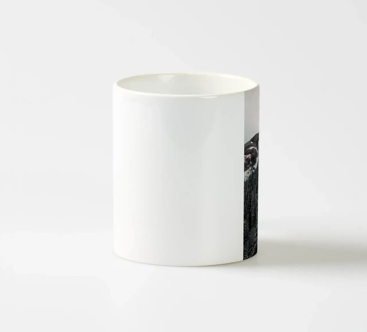 Street Through the Forest tazza in ceramica da Sebastian Hilgetag