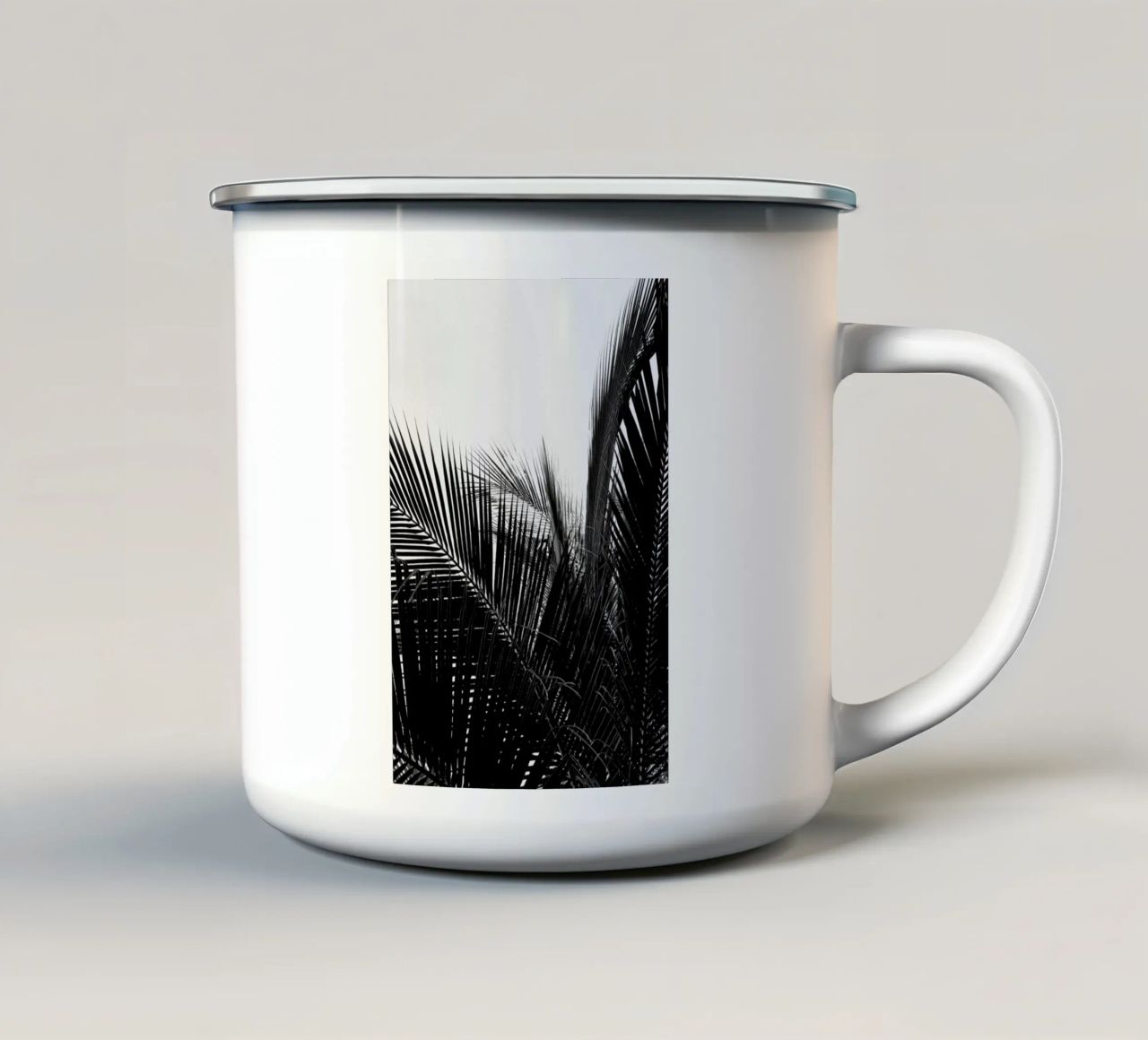 Monochrome Palm tazza in smalto da Flora & Fauna