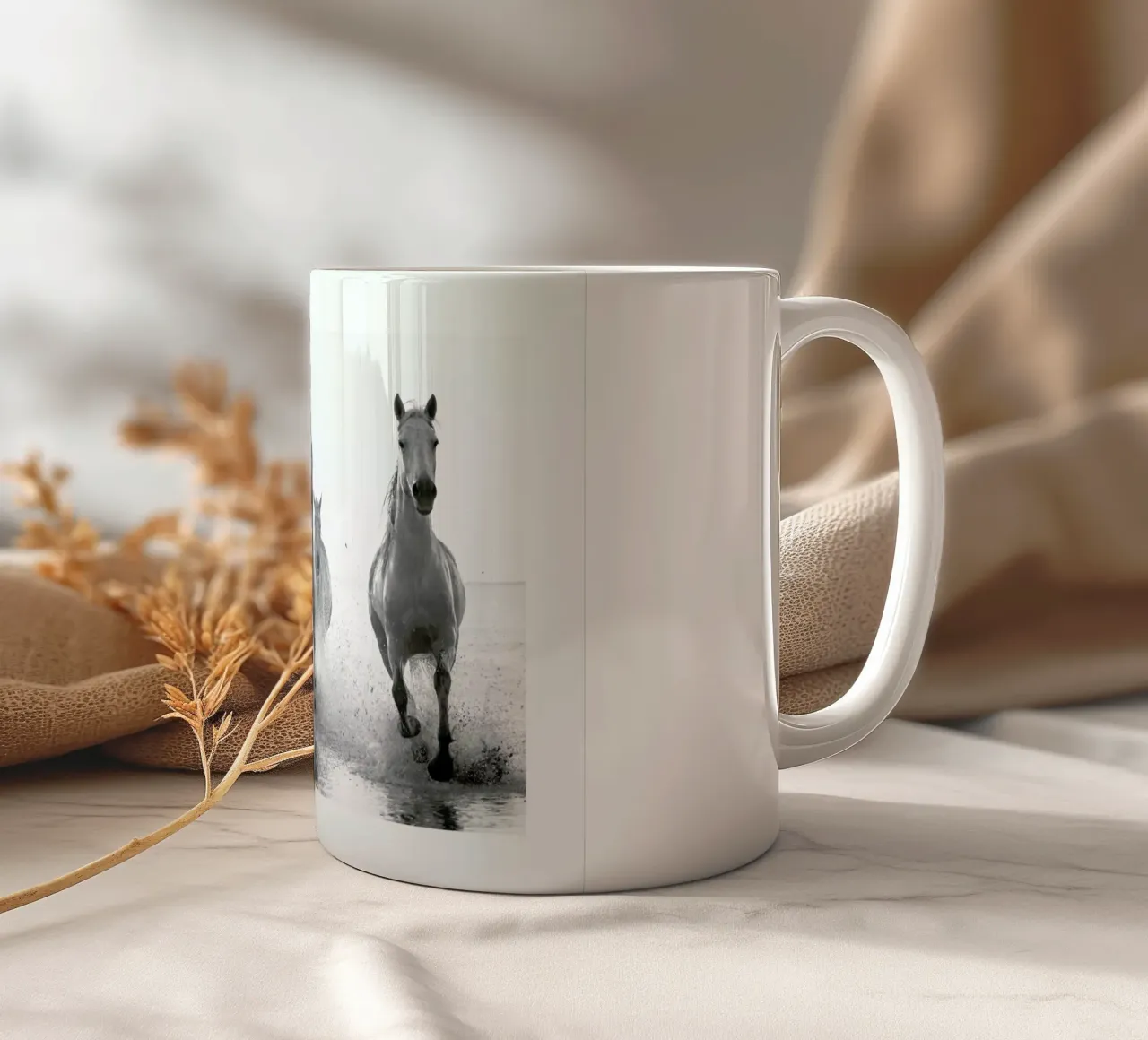 Galloping Through the Surf tazza in ceramica da Natural Kingdom