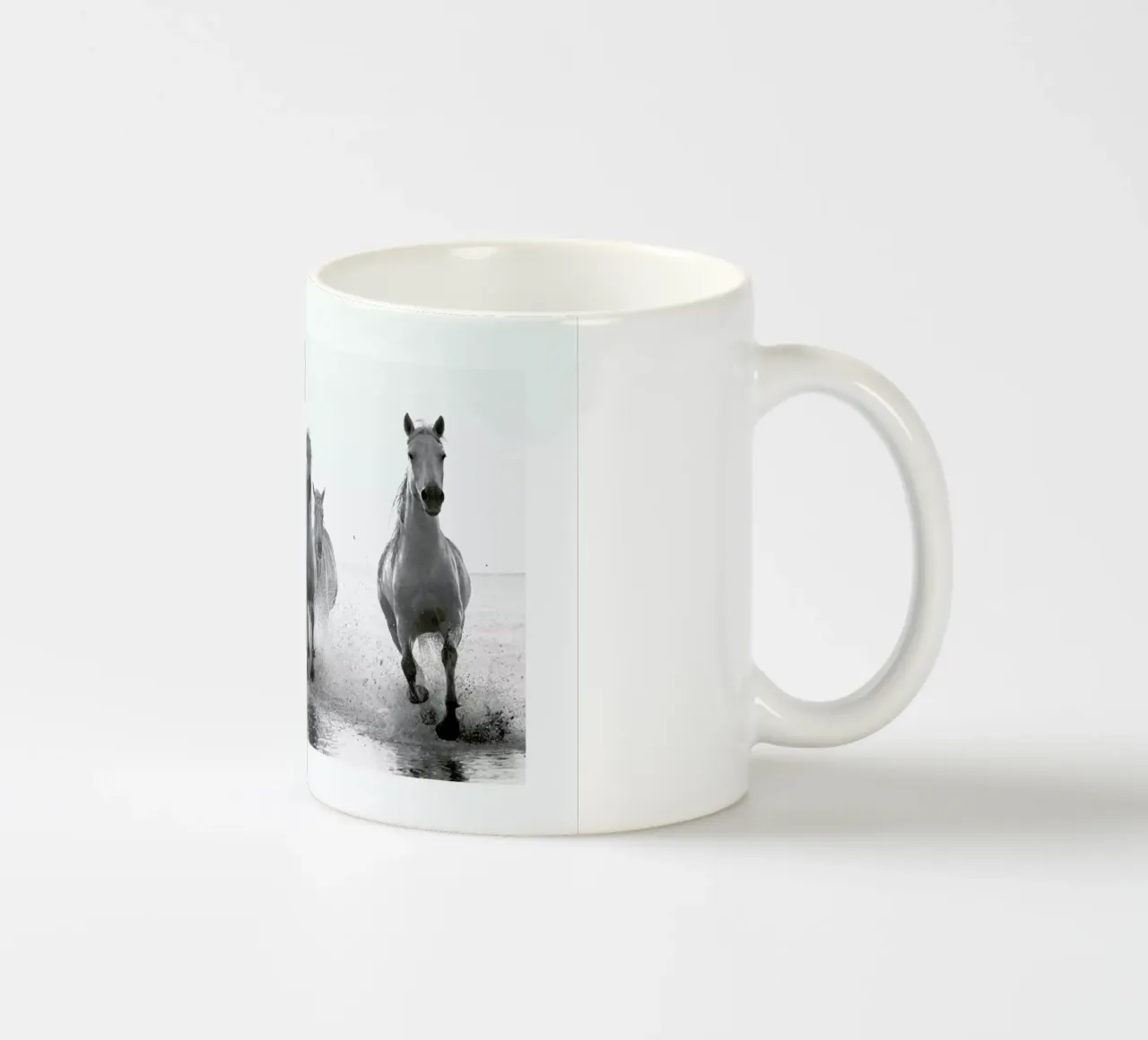 Galloping Through the Surf tazza in ceramica da Natural Kingdom