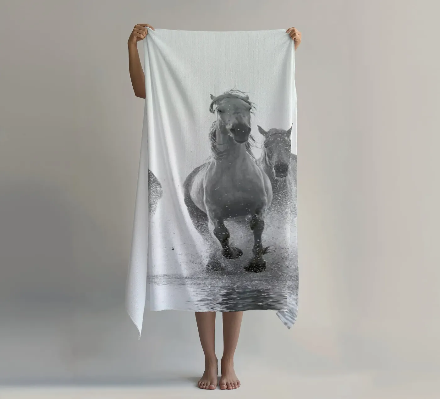 Galloping Through the Surf telo mare da Natural Kingdom