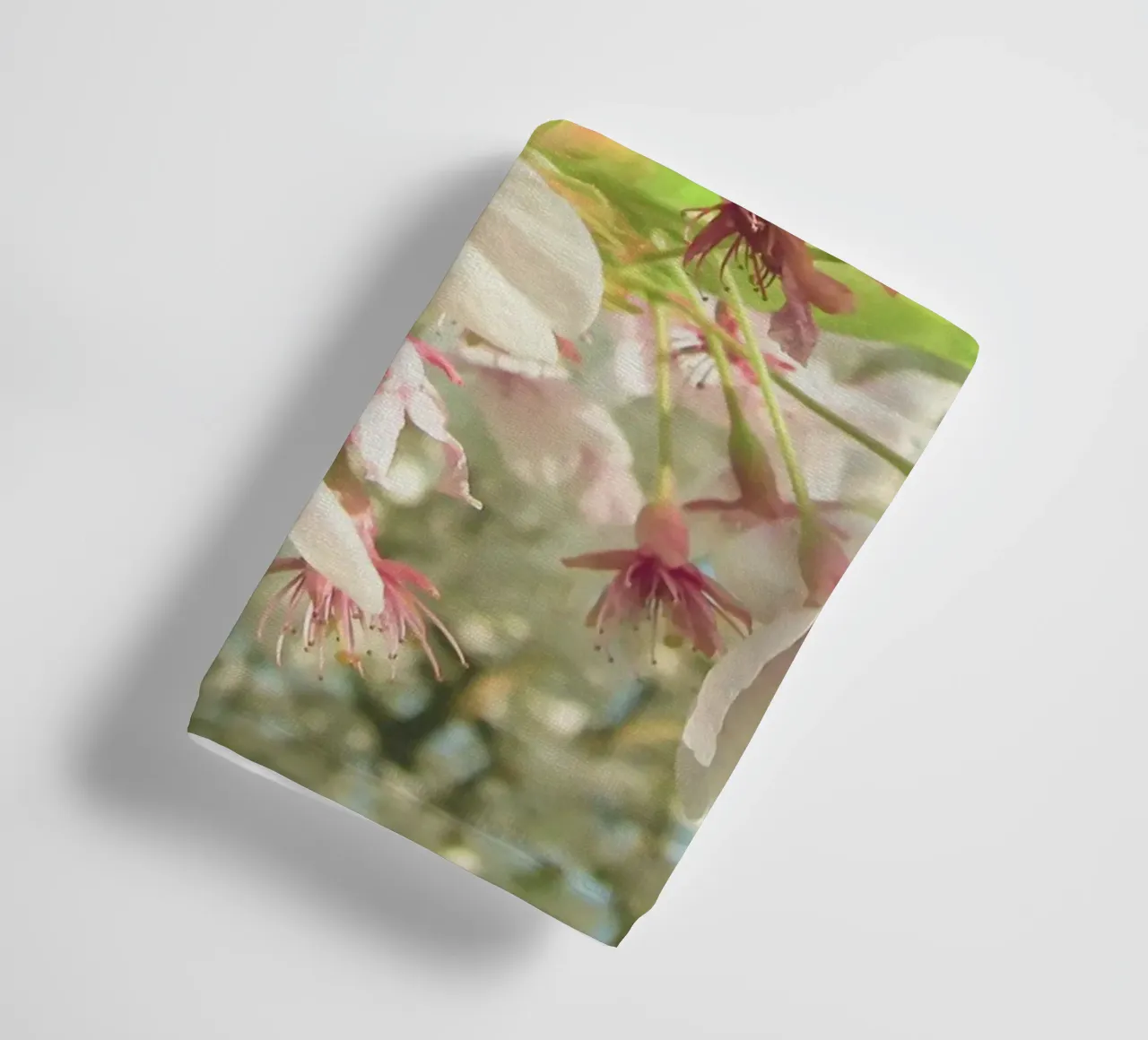 Fiore di primavera asciugamano da bagno da Cassia Beck Photography