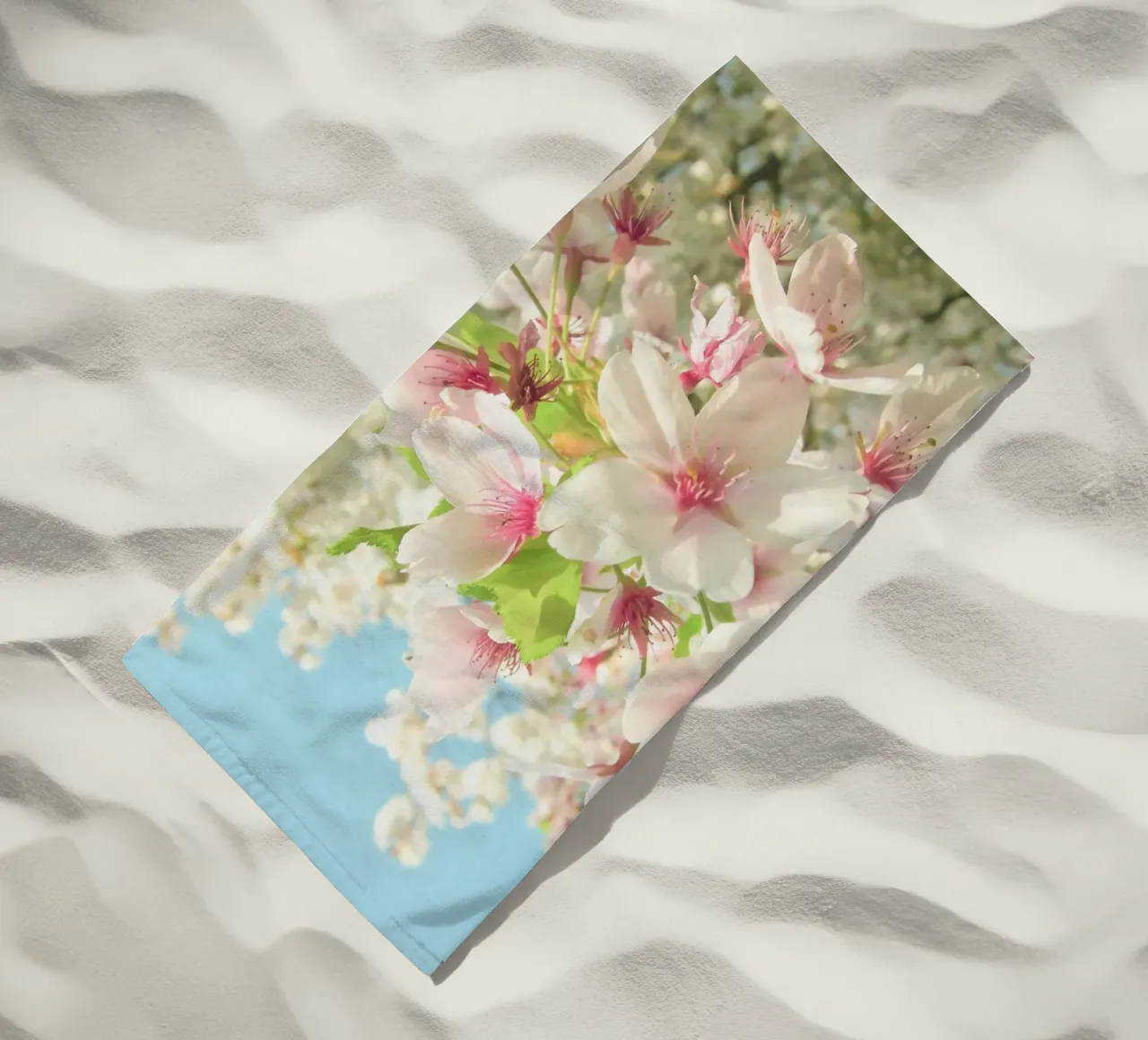 Fiore di primavera telo mare da Cassia Beck Photography