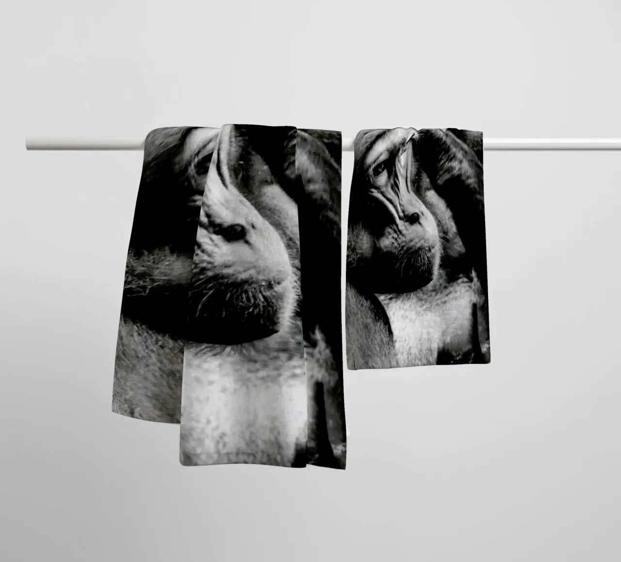 Monkey Grooming asciugamano da bagno da Babett Schultze