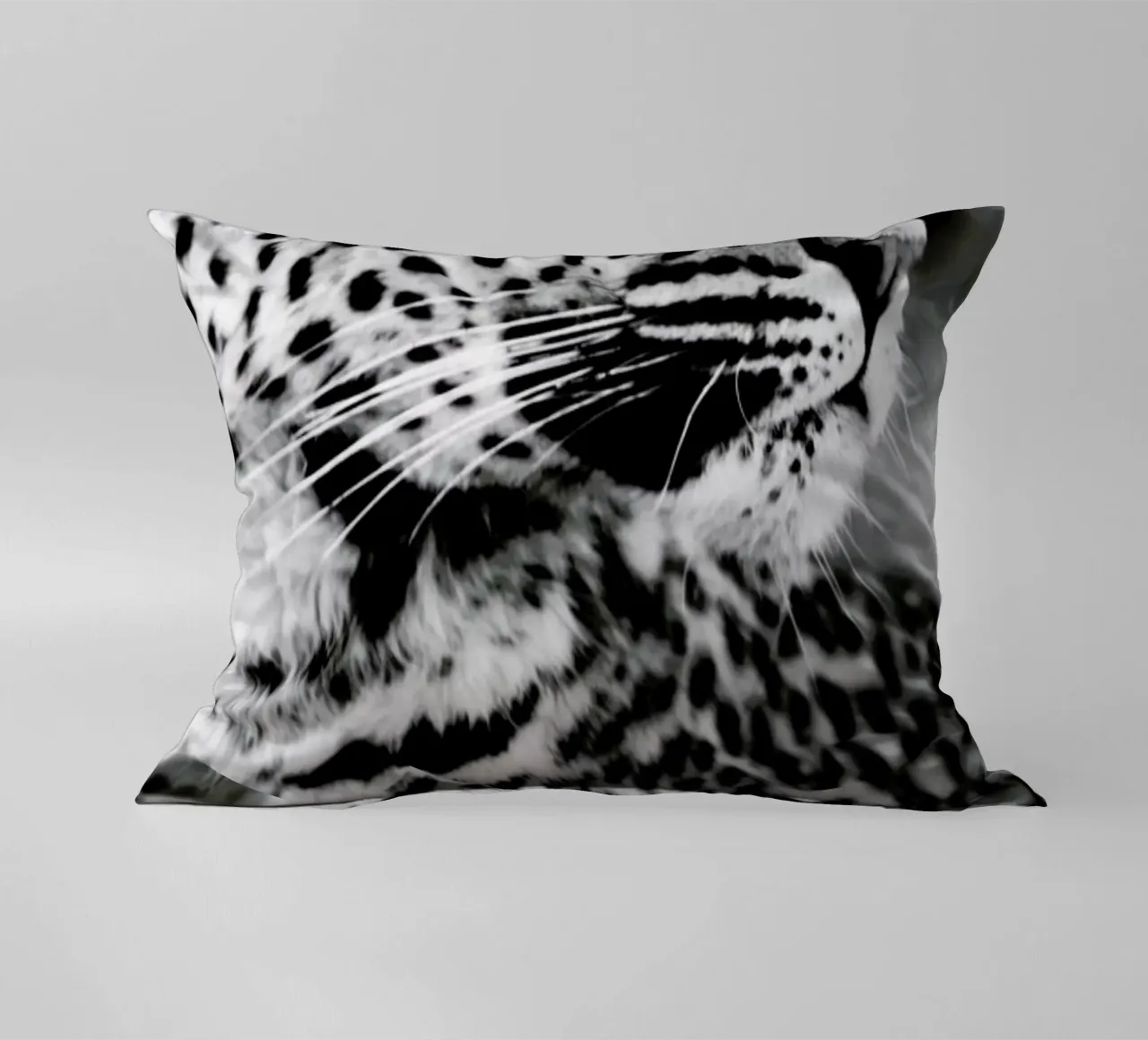 A Leopard's Spots kussen van Natural Kingdom