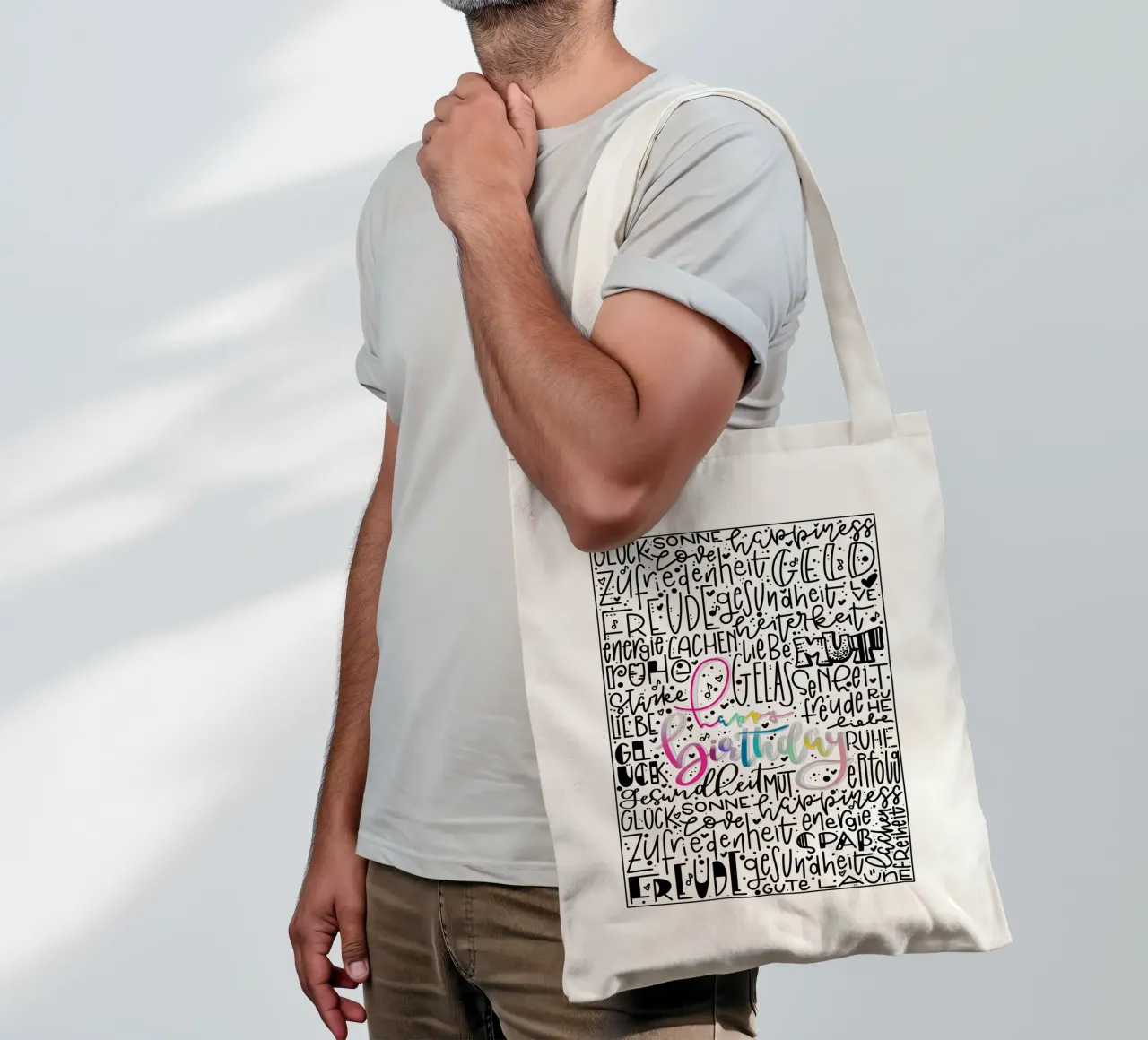 Poster Happy Birthday – Handlettering Print Regenbogenfarben borsa in juta da LIMITED EDITION LETTERS
