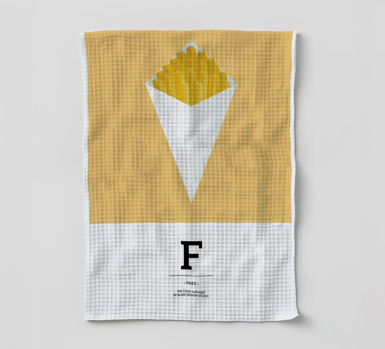 „The Food Alphabet“ - F like Fries torchon de BLAEK Design Studio