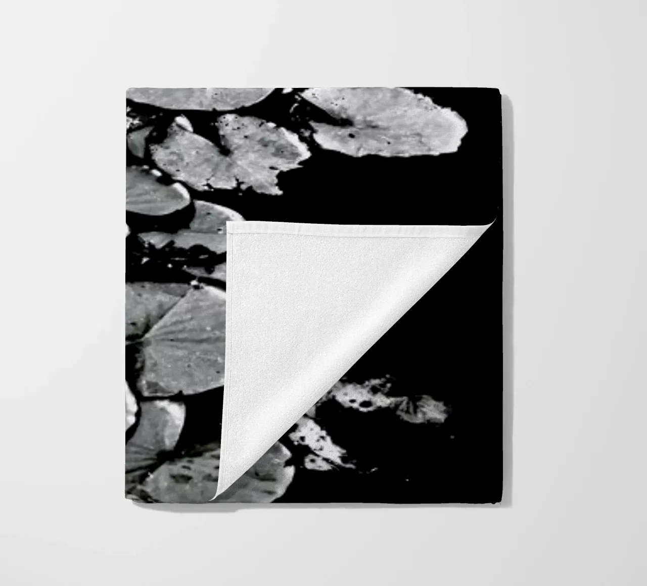 Dark Water Lily telo mare da Babett Schultze