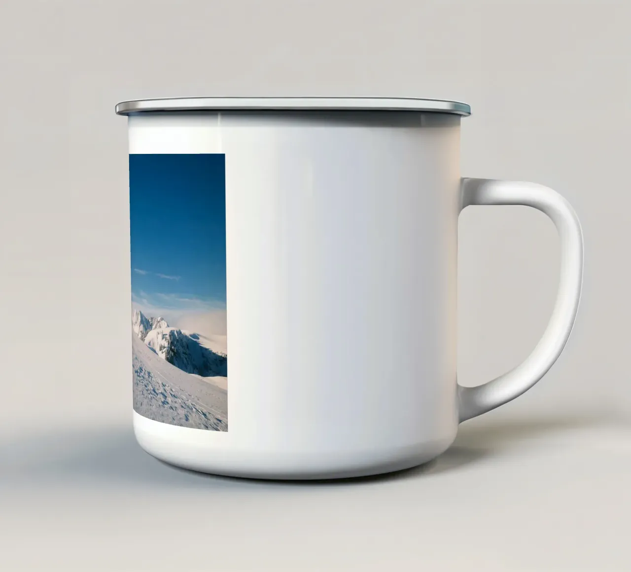 Silent Peaks – Winter Harmony in the Alps tazza in smalto da FujiSwiss