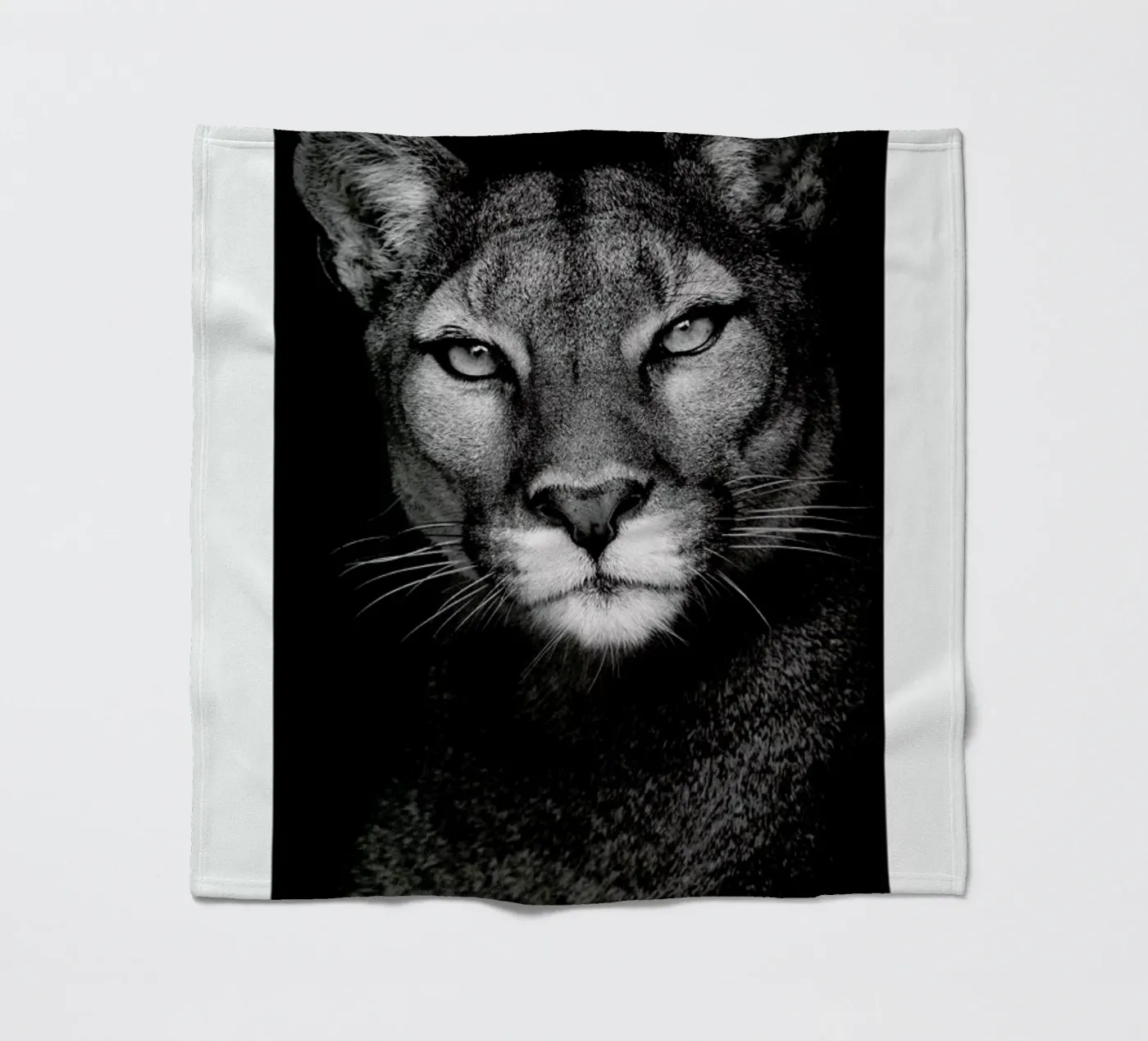 Lioness Fleecedecke von Natural Kingdom