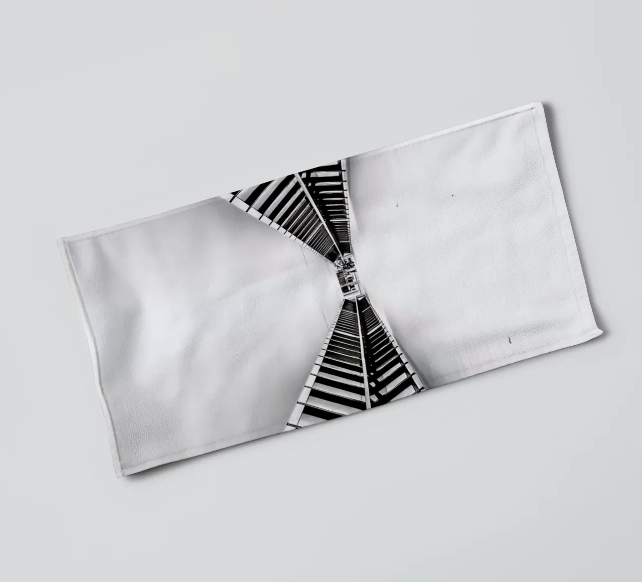Adam's Bridge London towel by Babett Schultze