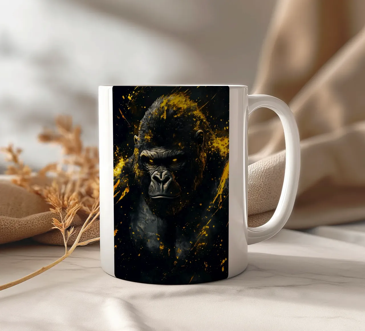 Gorilla d'oro tazza in ceramica da Justyna Jaszke JBJart
