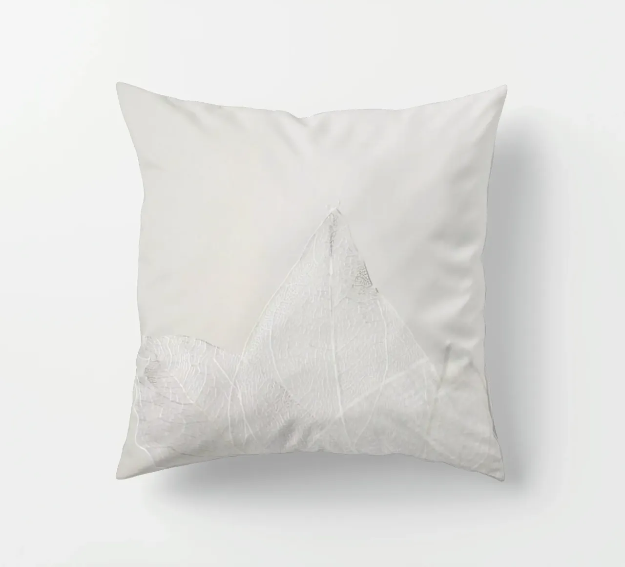 Light Skeleton Leaves cuscino da Babett Schultze