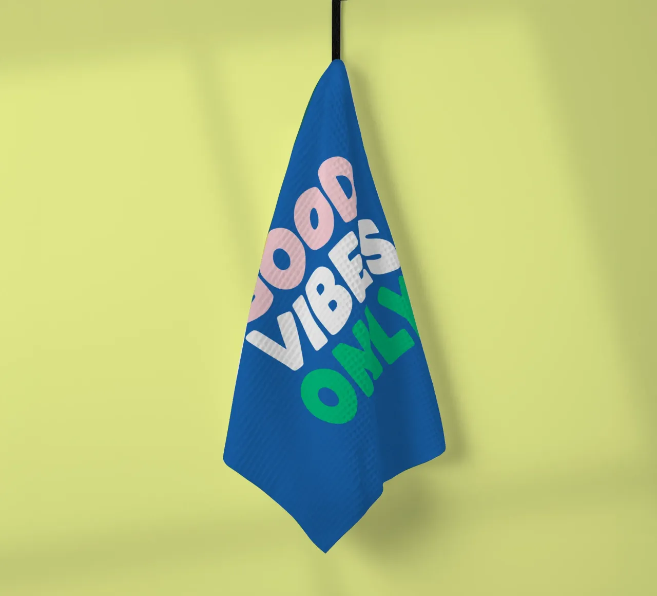 Stampa tipografica Good Vibes Only Rosa Verde Blu e Bianco canovaccio da cucina da THE MOTIVATED TYPE