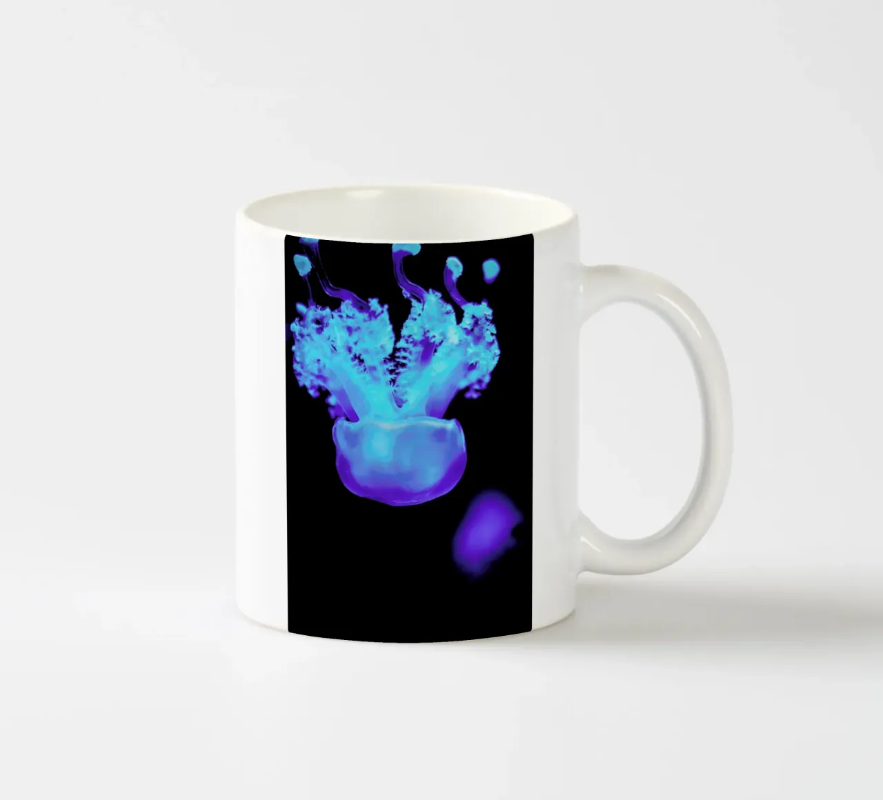 Floating Jellyfish tazza in ceramica da Babett Schultze